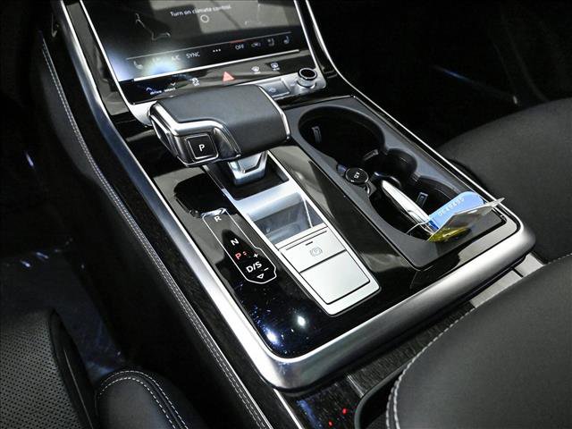 Certified 2025 Audi Q8 Prestige w/ Prestige Package image 12