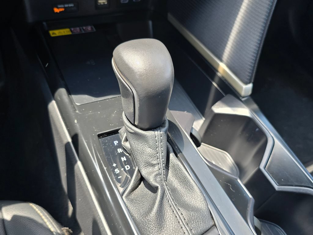 Used 2025 Toyota Camry SE FWD image 26