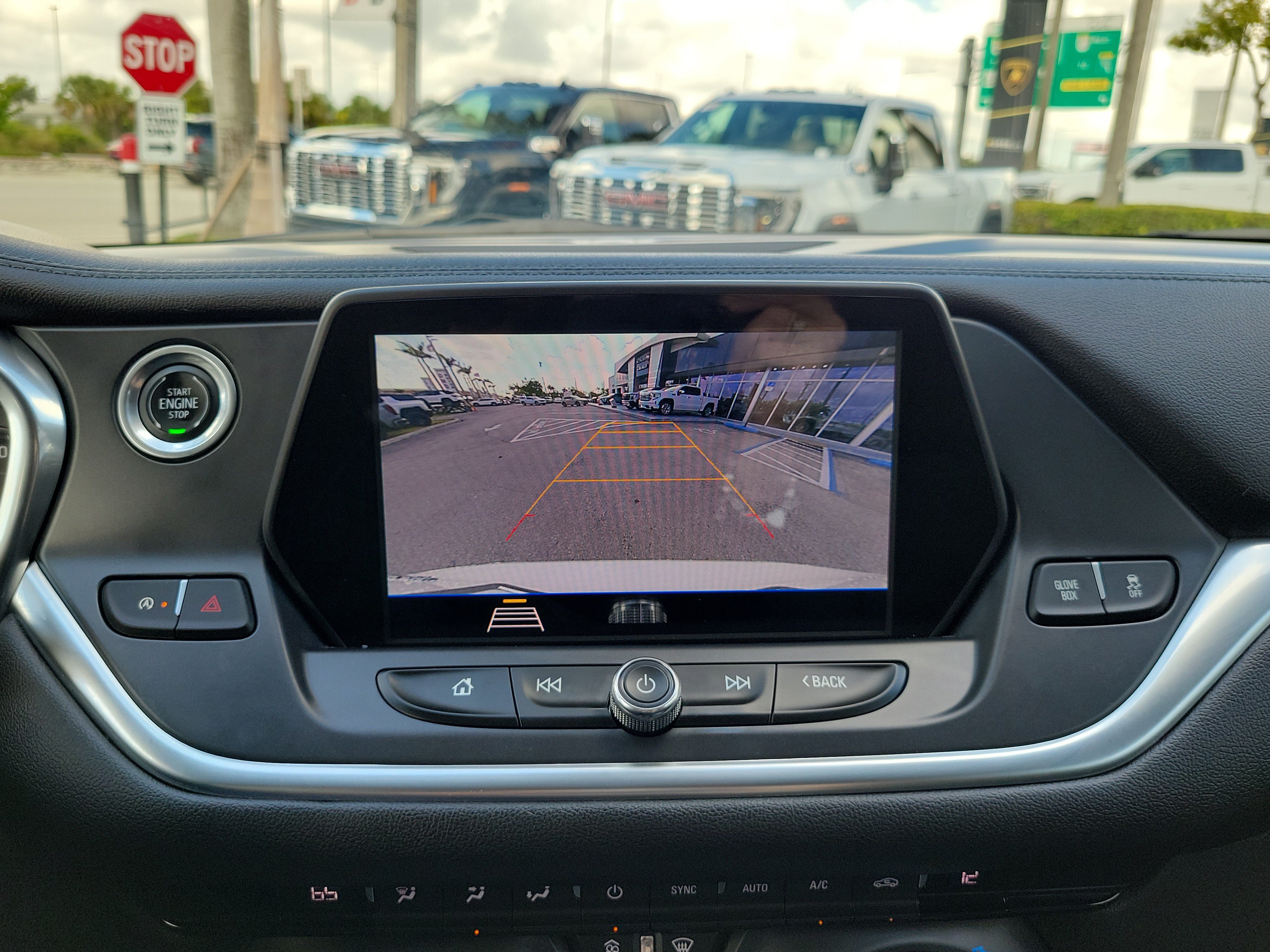 Used 2020 Chevrolet Blazer LT FWD image 10