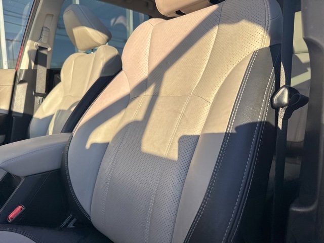 Used 2023 Subaru Forester Limited image 19