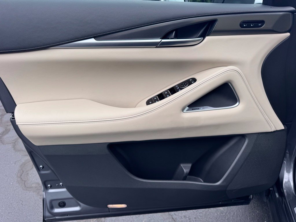 Used 2023 INFINITI QX60 Luxe w/ Performance Audio Package FWD image 22