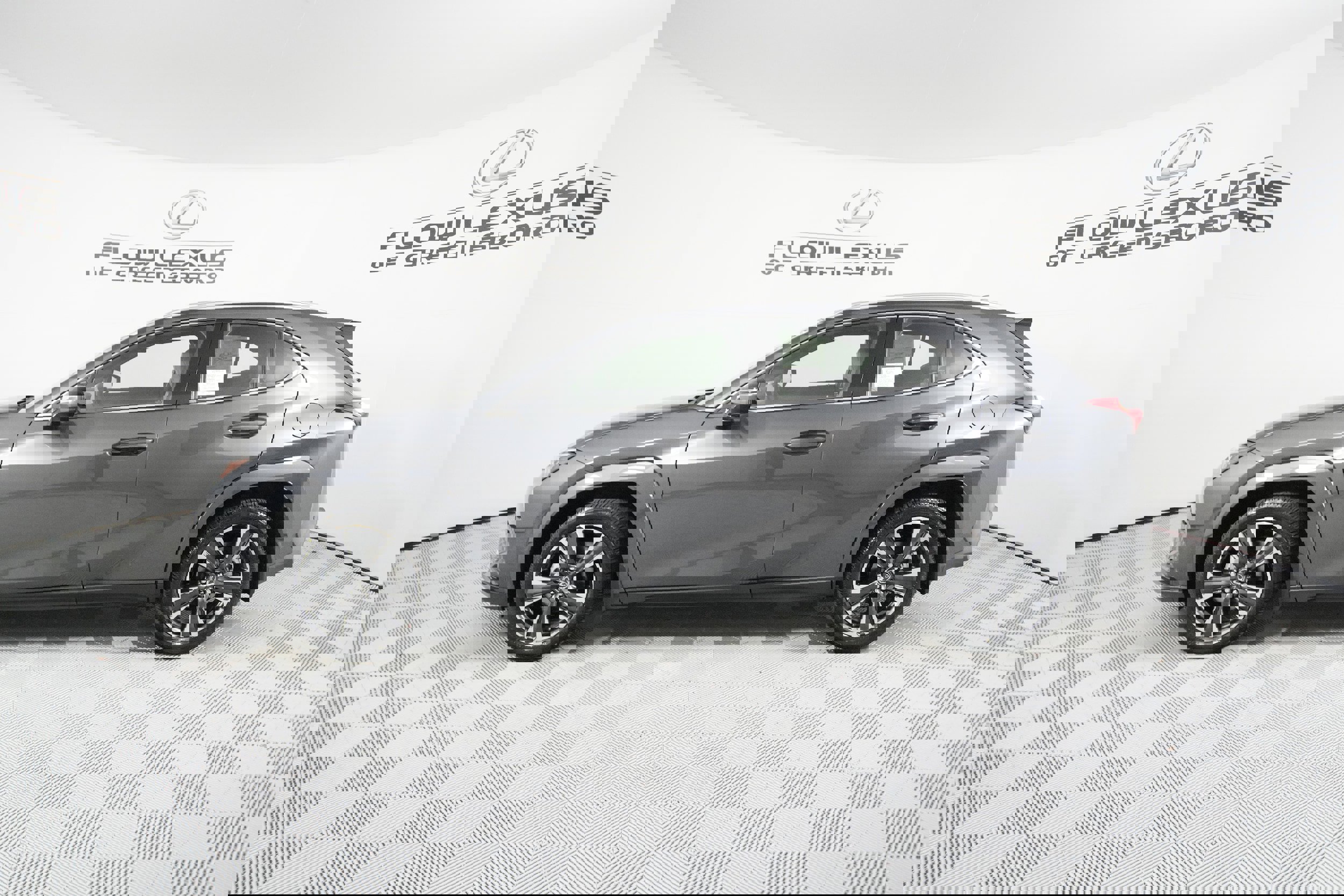 New 2025 Lexus UX 300h FWD image 4