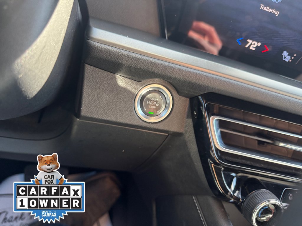 Used 2025 Chevrolet Traverse LT AWD/4WD image 24