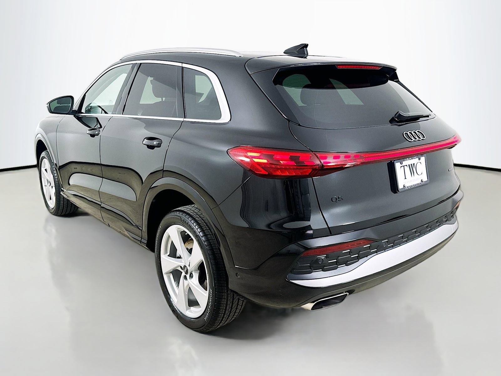 New 2026 Audi Q5 Premium w/ Premium Plus AWD/4WD image 7