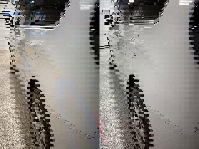 Used 2024 Chrysler Pacifica Limited image 11