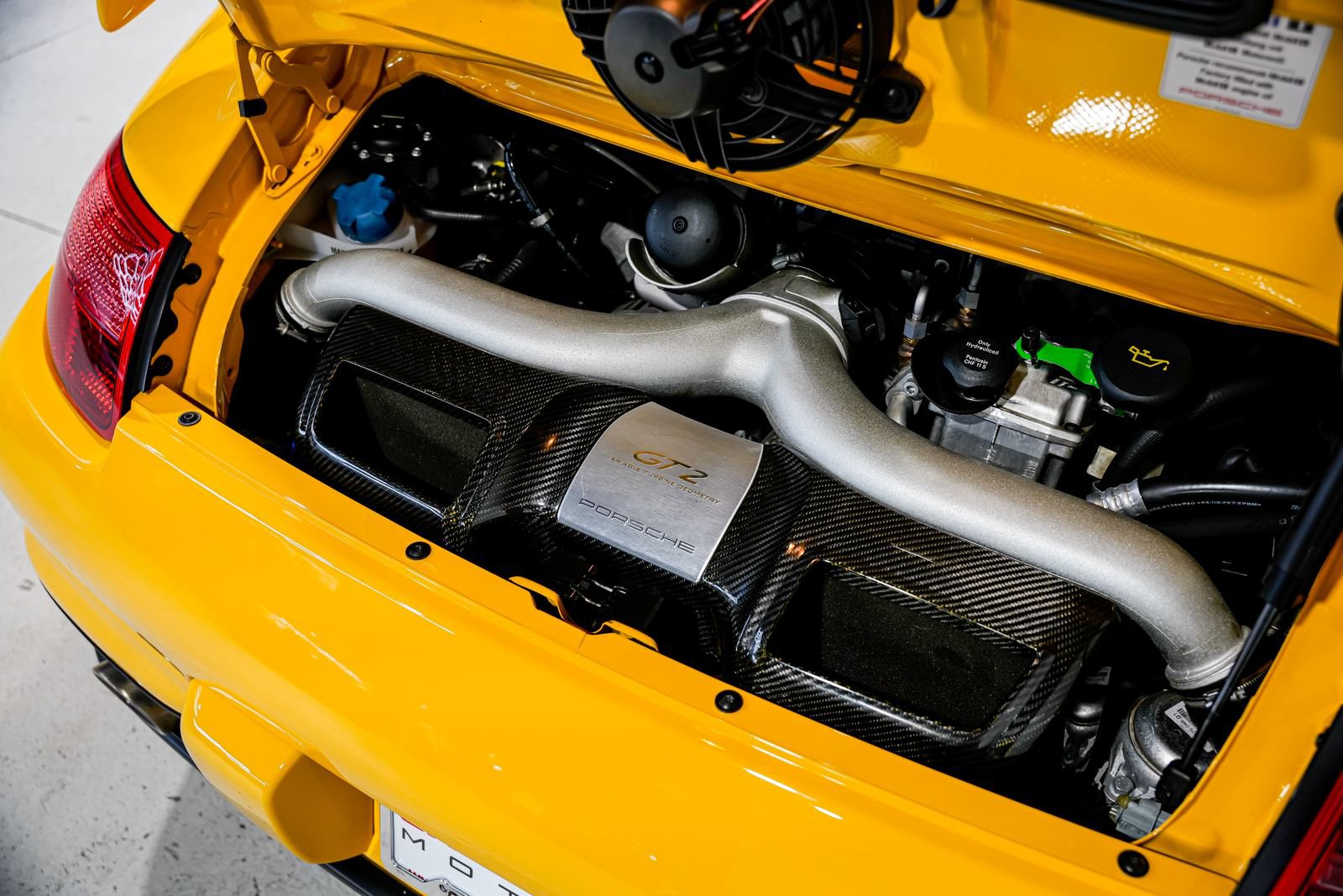 Used 2008 Porsche 911 GT2 RWD image 37