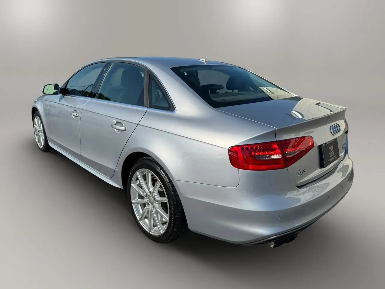 Used 2015 Audi A4 2.0T Premium Plus w/ Technology Package AWD/4WD image 9
