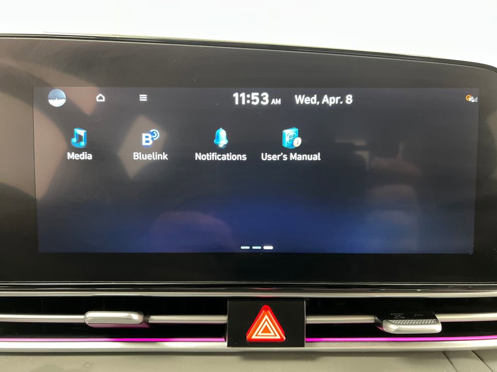 Used 2025 Hyundai Elantra SEL image 50