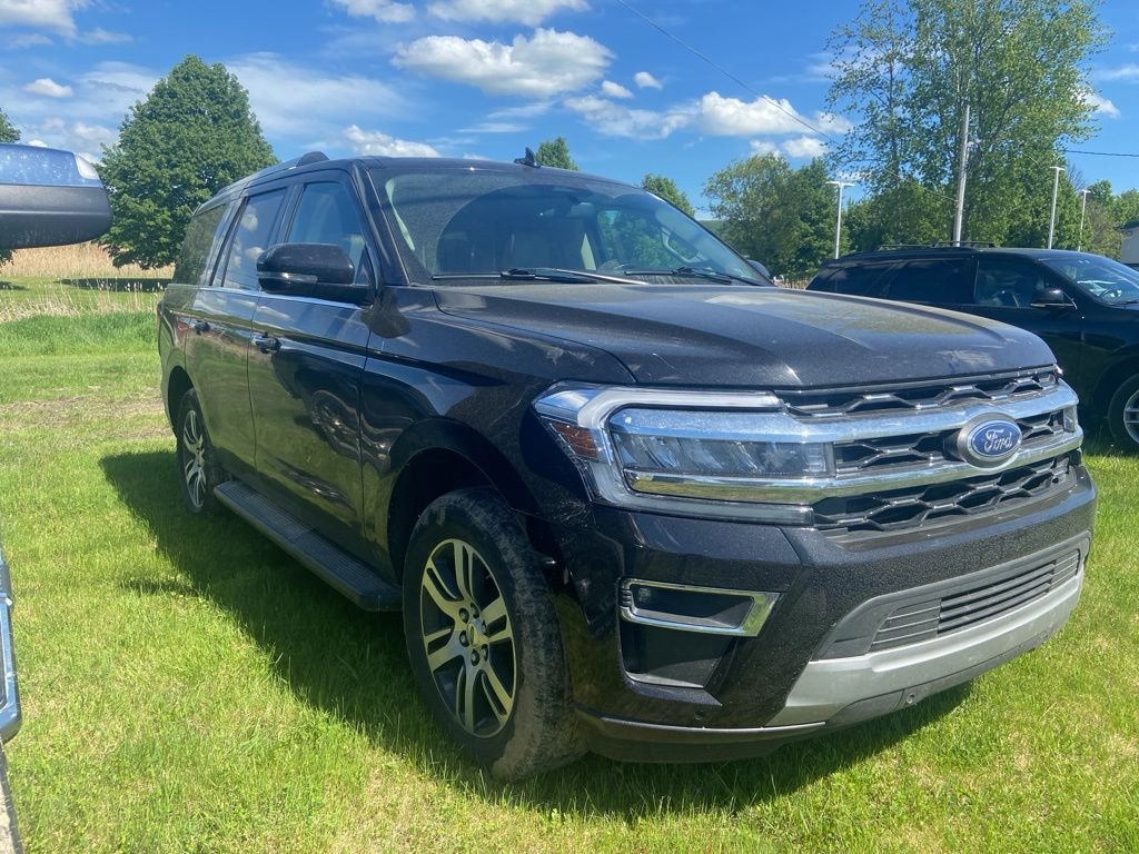 Used 2024 Ford Expedition Limited AWD/4WD image 1