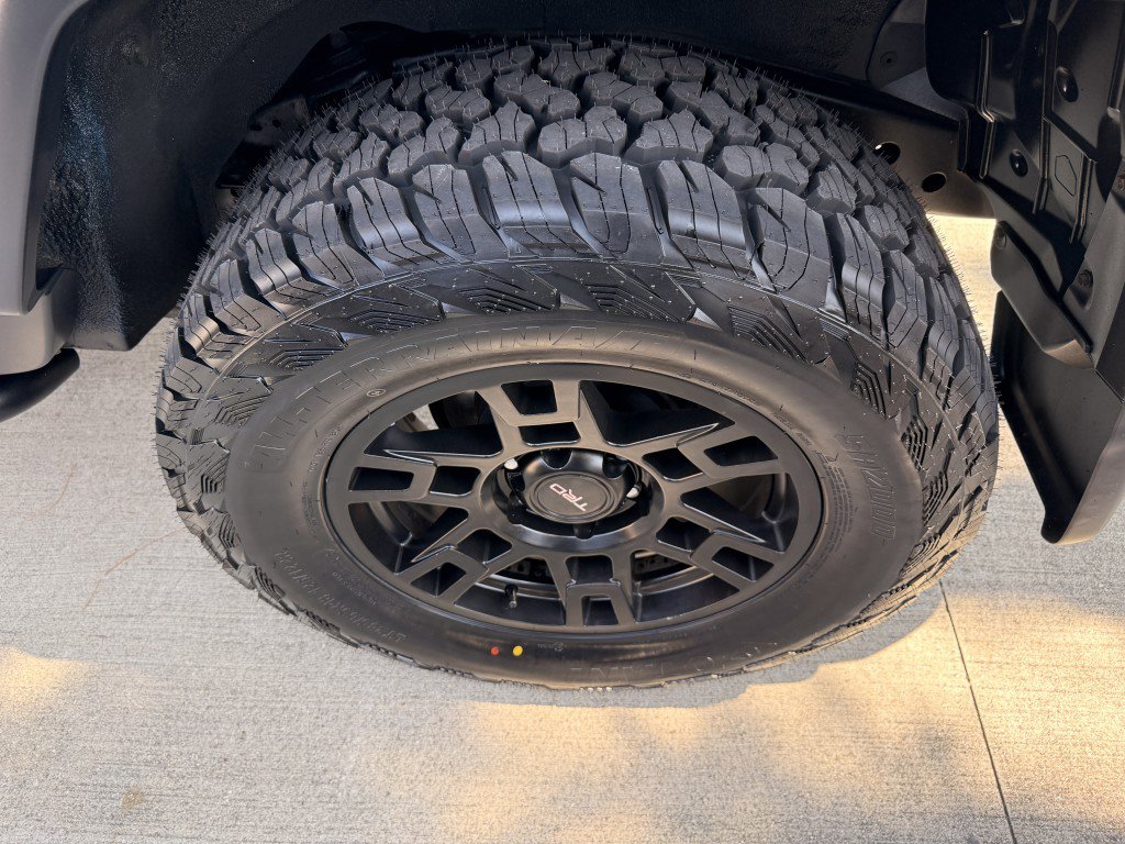 Used 2007 Toyota FJ Cruiser 4WD image 14