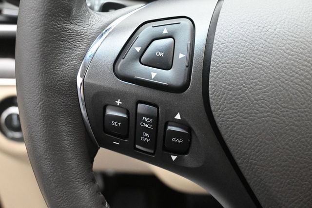 Certified 2019 Lincoln MKT AWD image 12