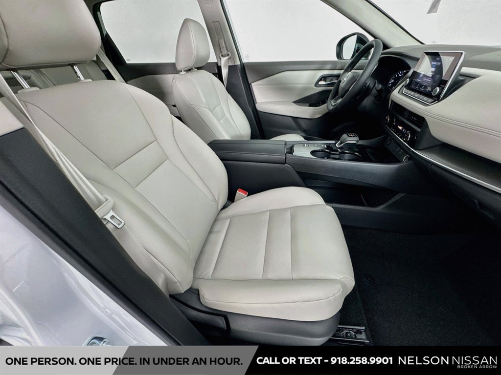 New 2026 Nissan Rogue Dark Armor FWD image 28