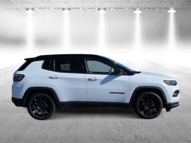 Used 2022 Jeep Compass Altitude image 9