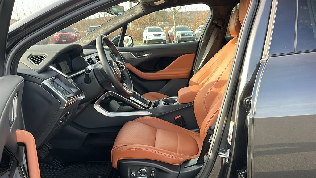 Used 2024 Jaguar I-PACE R-Dynamic HSE image 9