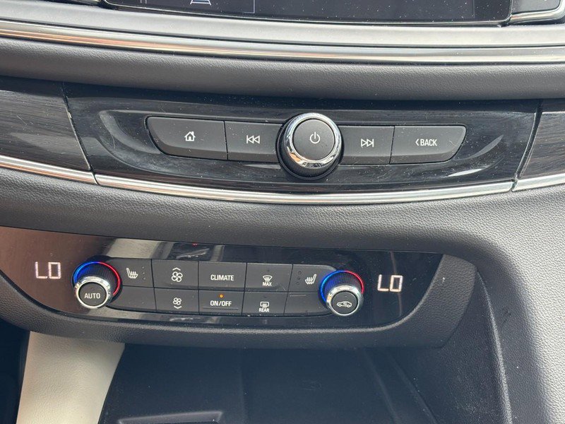 Certified 2023 Buick Enclave Essence w/ Experience Buick Package FWD image 21