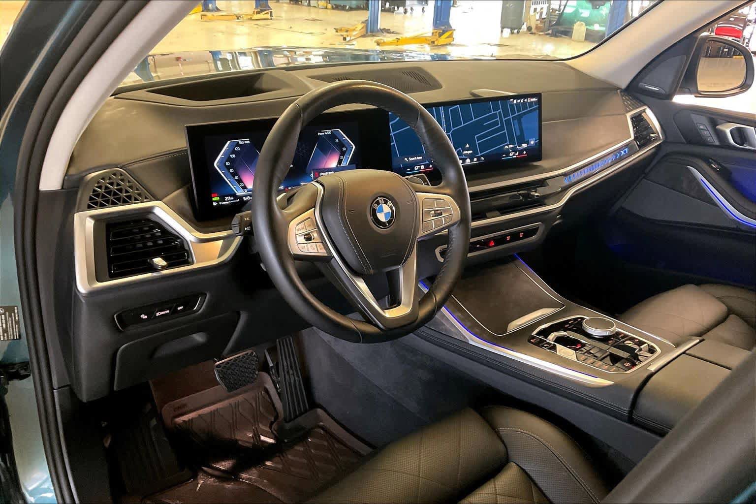 Certified 2025 BMW X7 xDrive40i image 16