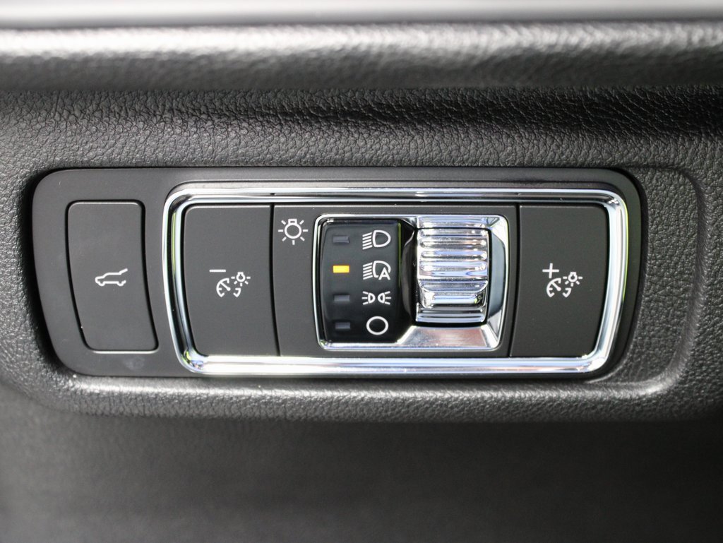 Used 2022 Lincoln Corsair Reserve w/ Elements Package image 46