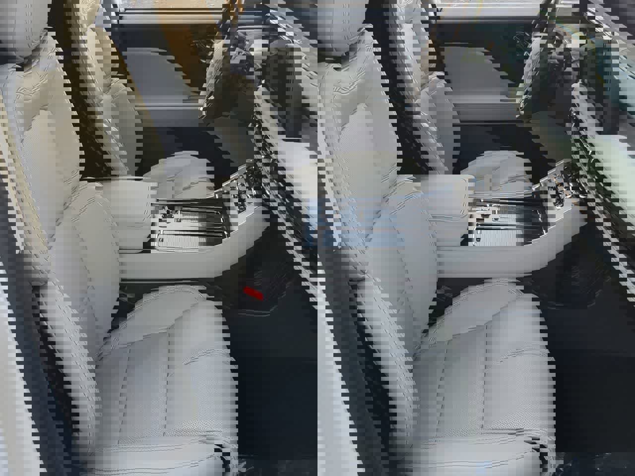 Used 2025 Lincoln Aviator Reserve w/ Luxury Package image 23