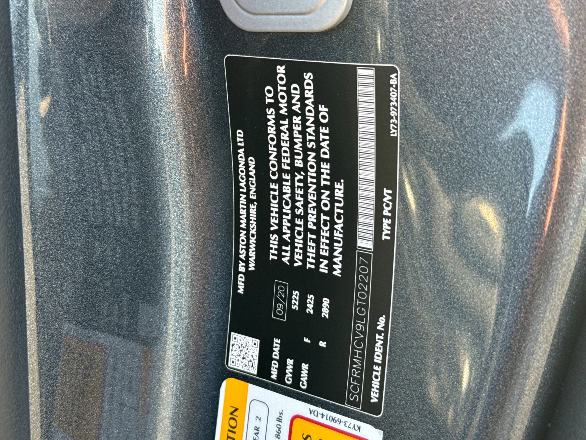 Used 2020 Aston Martin DBS Superleggera Volante image 31