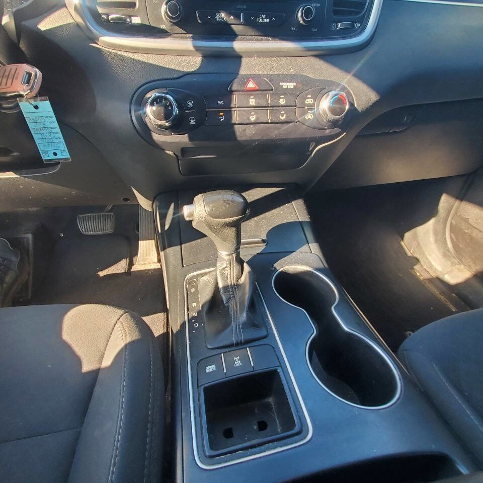 Used 2016 Kia Sorento AWD image 18