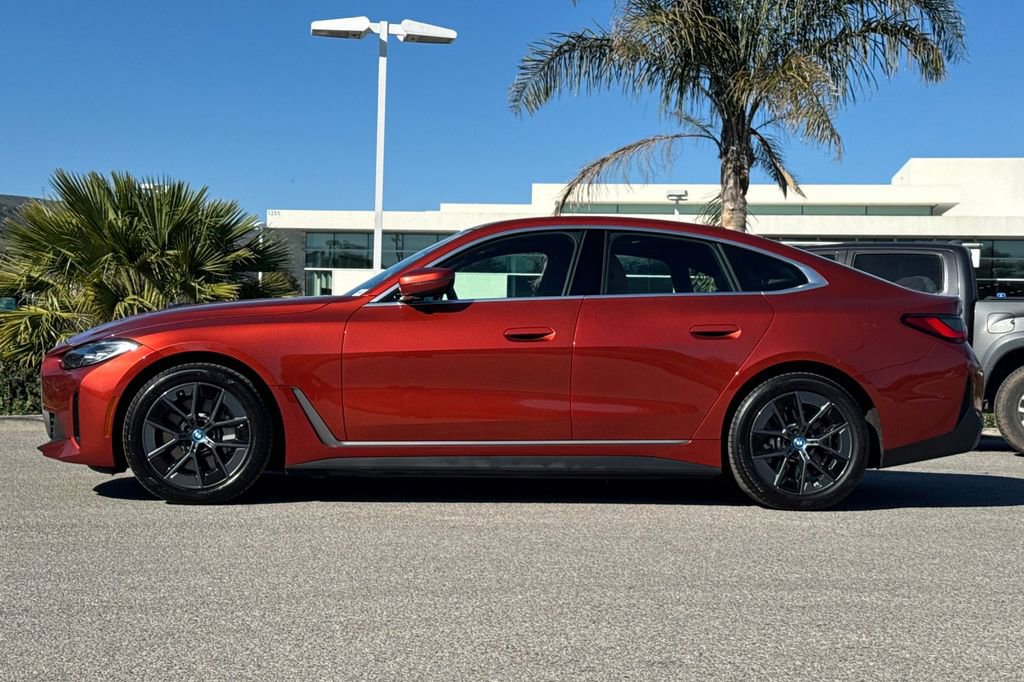 Used 2023 BMW i4 eDrive35 w/ Premium Package image 6