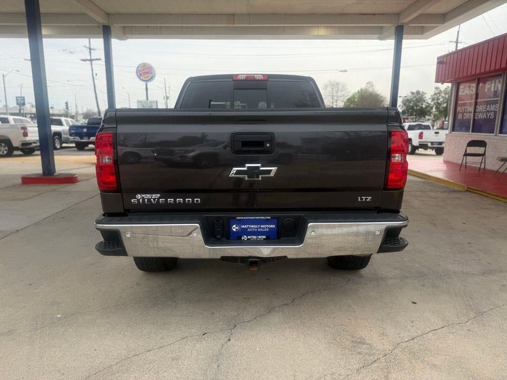 Used 2015 Chevrolet Silverado 1500 LTZ Z71 w/ LTZ Plus Package AWD/4WD image 4