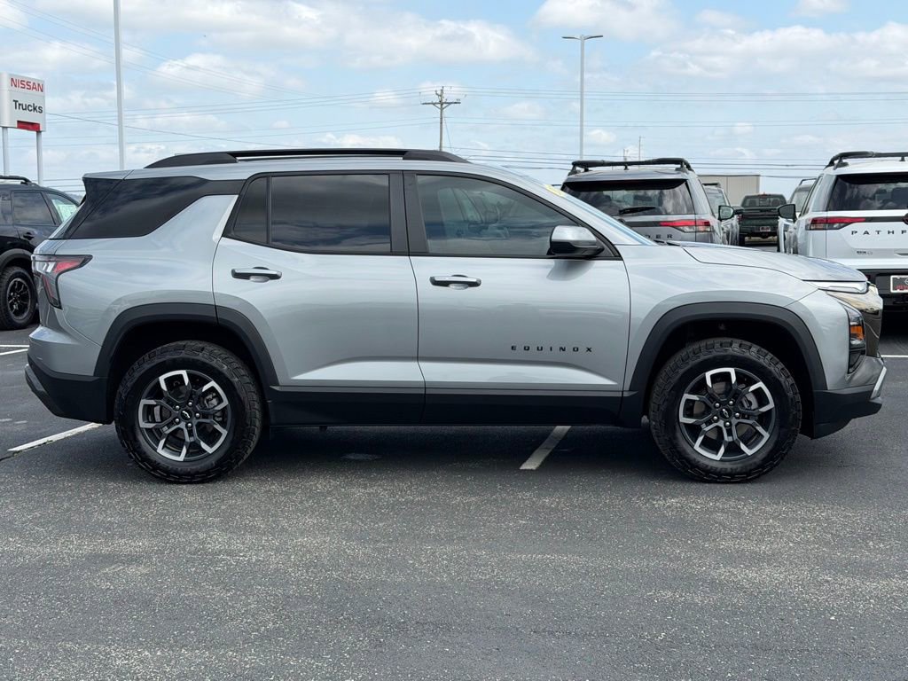 Used 2025 Chevrolet Equinox ACTIV w/ Convenience Package III image 4