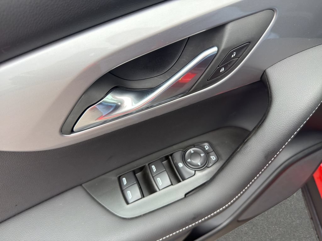 Used 2026 Chevrolet Blazer LT FWD image 12