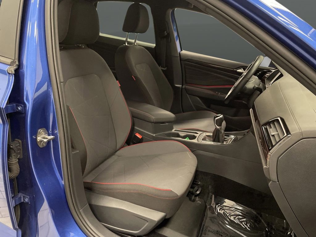 Used 2024 Volkswagen Jetta GLI 40th Anniversary Edition image 29