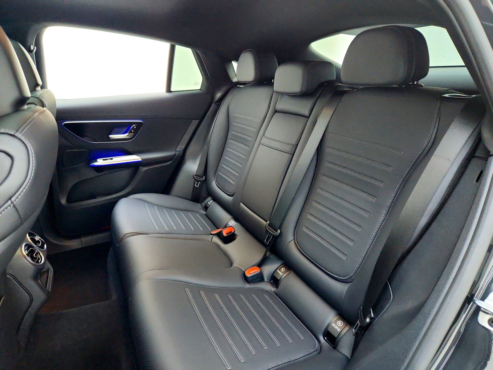 Certified 2025 Mercedes-Benz GLC 300 4MATIC w/ AMG Line image 22