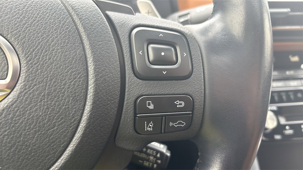Used 2022 Lexus IS 300 AWD w/ Comfort Package image 26