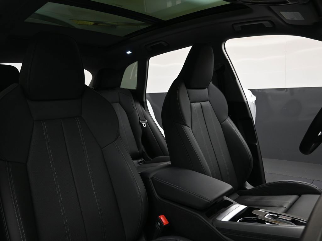 Used 2025 Audi Q5 Premium Plus w/ Premium Plus image 13