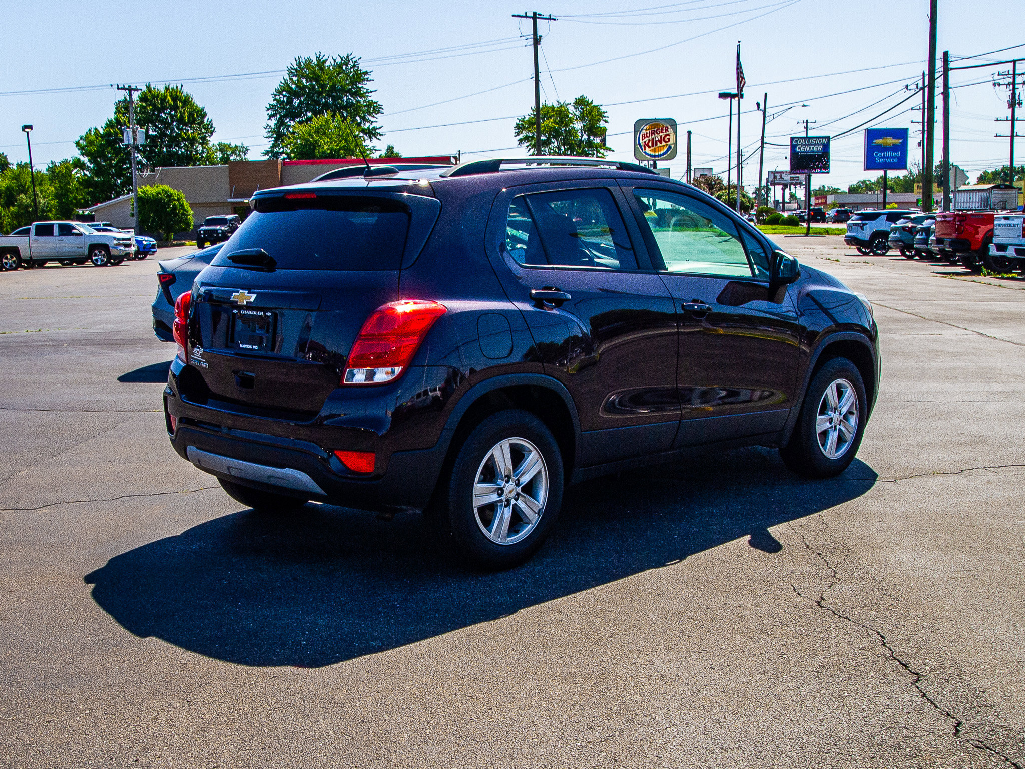 Used 2021 Chevrolet Trax LT w/ Premium Seat Package AWD/4WD image 7
