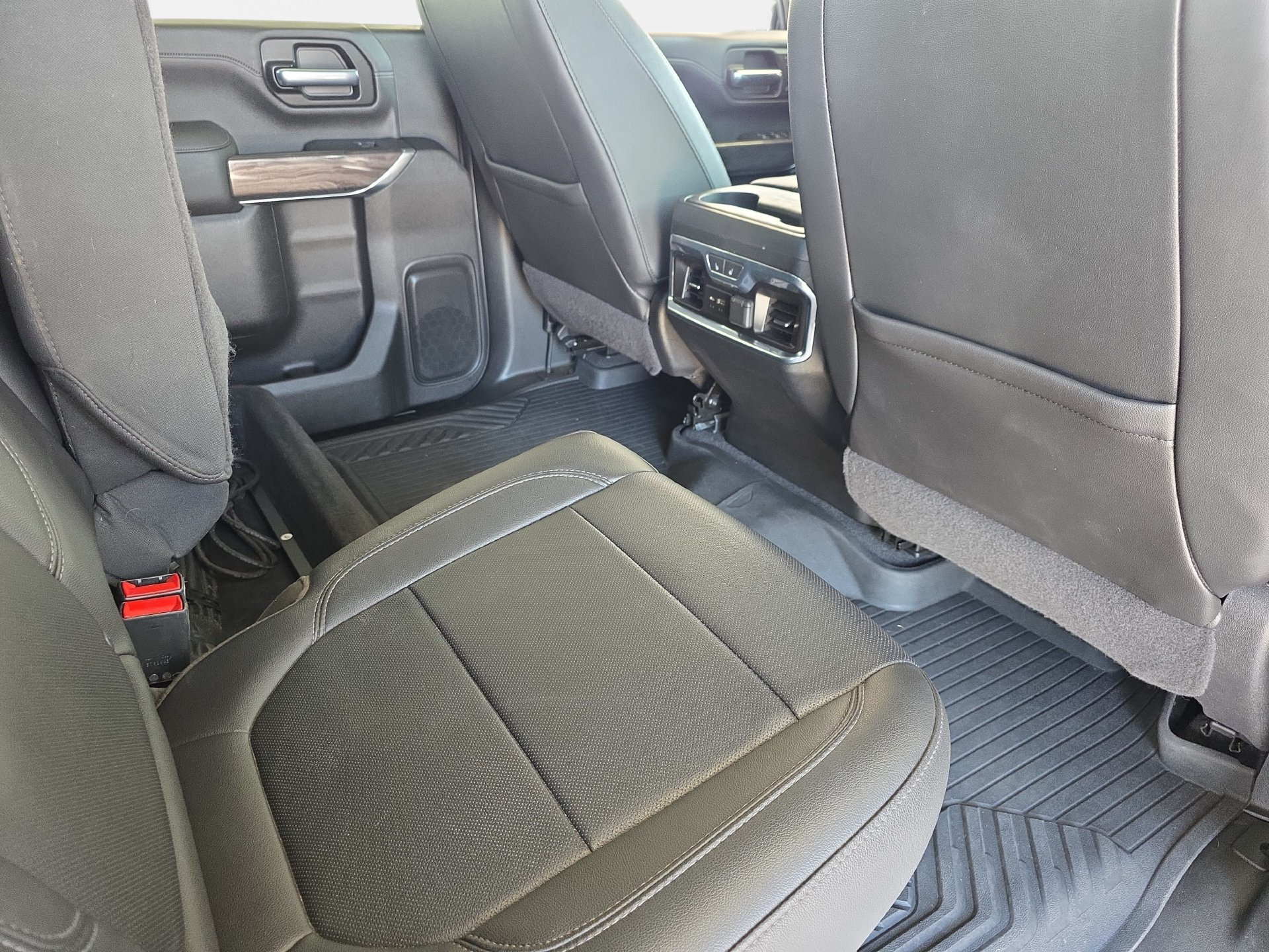 Used 2020 Chevrolet Silverado 2500 LTZ w/ LTZ Premium Package AWD/4WD image 11