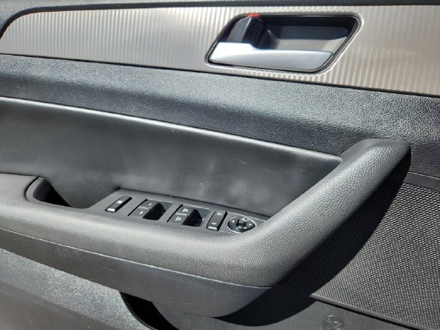 Used 2018 Hyundai Sonata Sport FWD image 6
