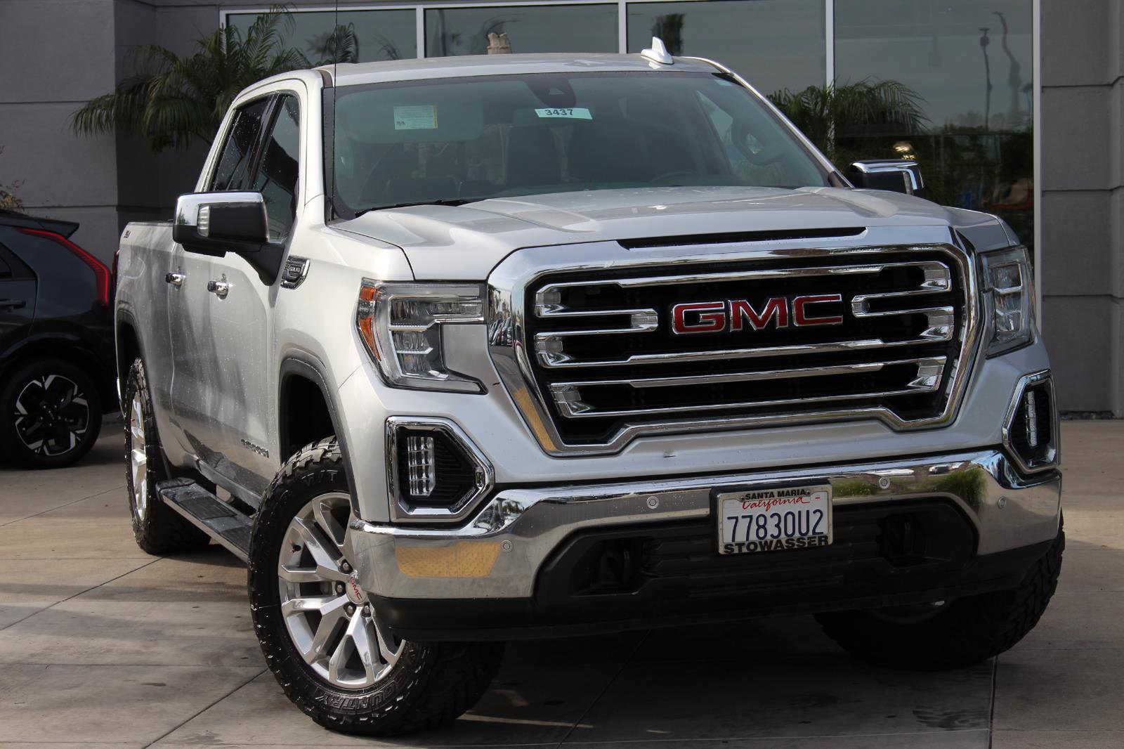 Used 2019 GMC Sierra 1500 SLT w/ SLT Premium Plus Package image 2