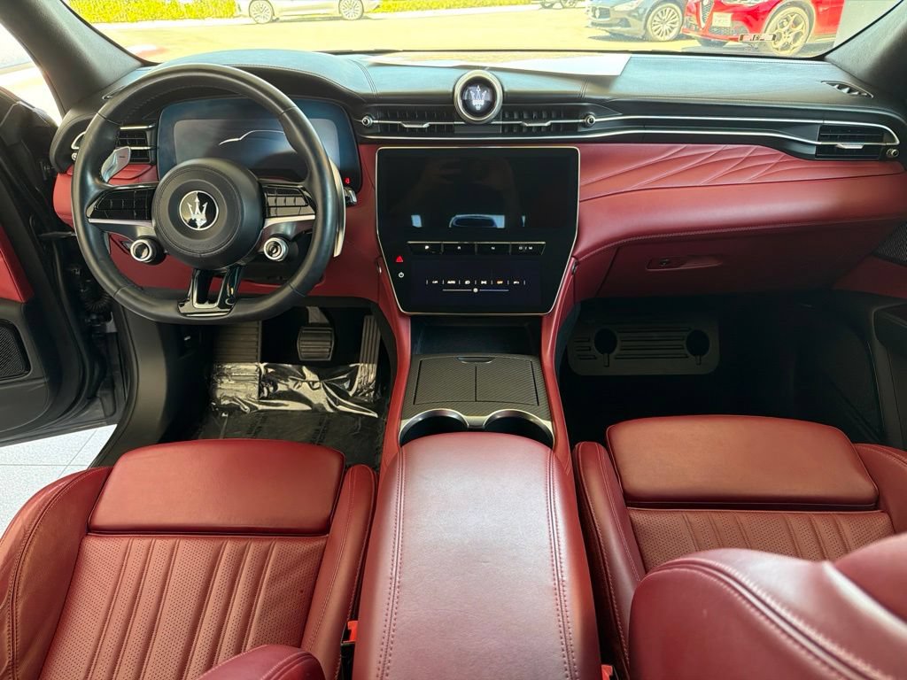 Certified 2023 Maserati Grecale Modena AWD/4WD image 15