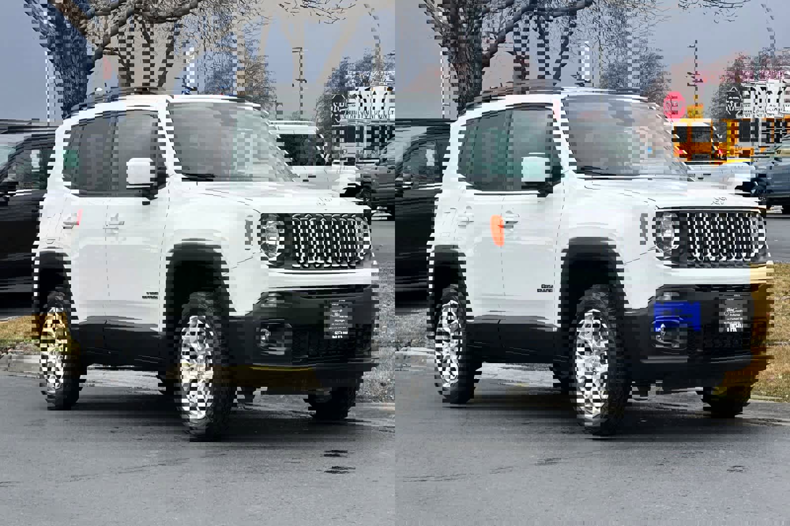 Used 2018 Jeep Renegade Latitude w/ Popular Equipment Group image 9