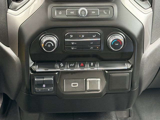 Used 2020 Chevrolet Silverado 1500 Custom Trail Boss w/ Custom Convenience Package AWD/4WD image 25