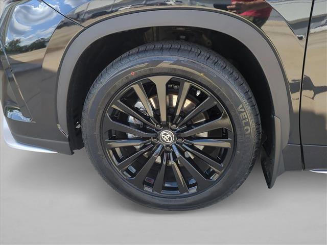 Used 2024 Toyota Highlander XSE image 25