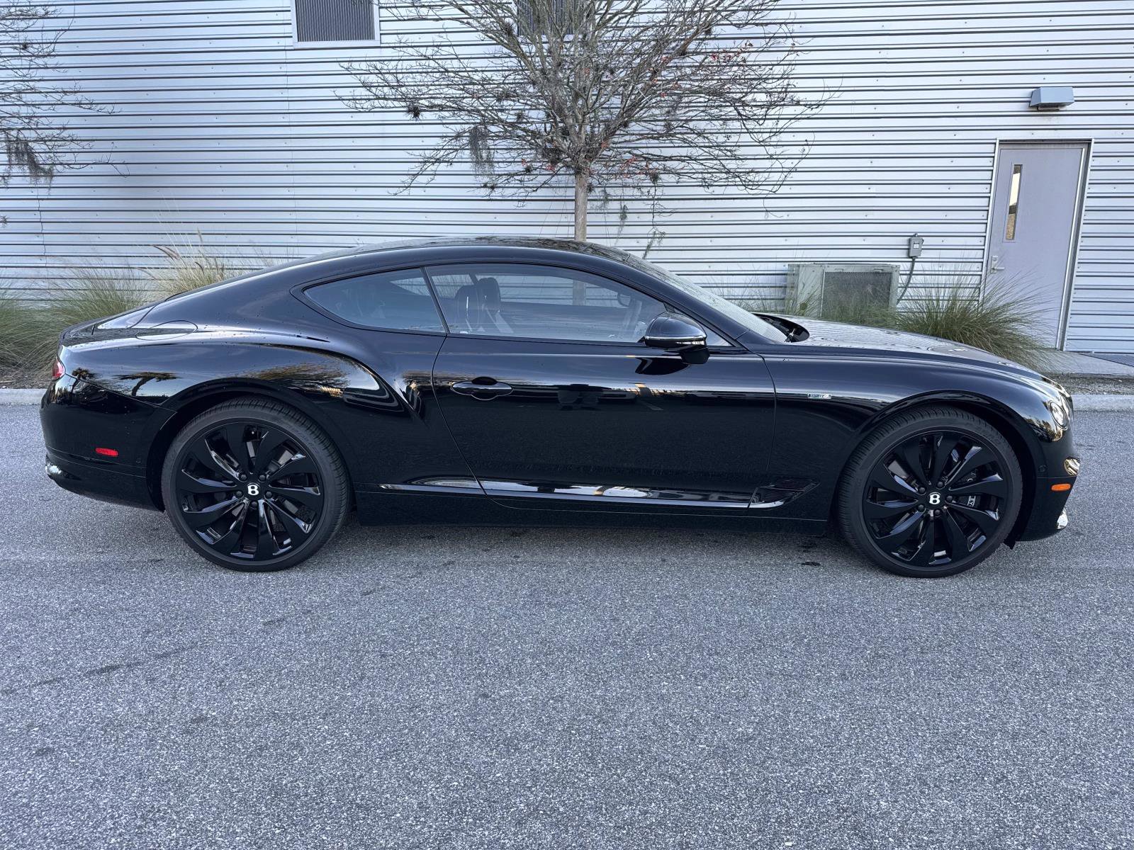 Used 2024 Bentley Continental GT image 5