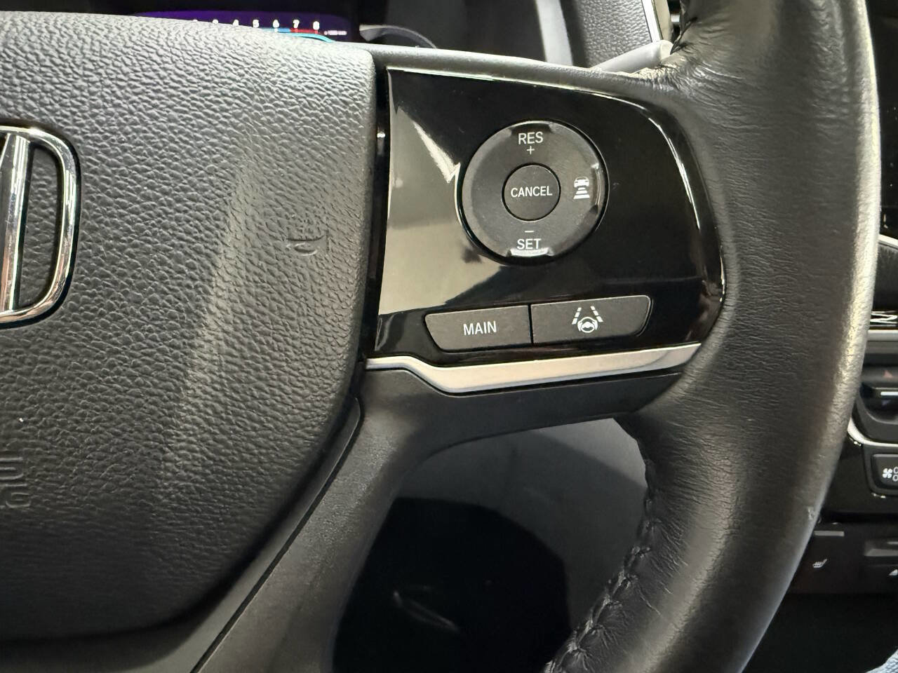 Used 2020 Honda Pilot Touring image 25