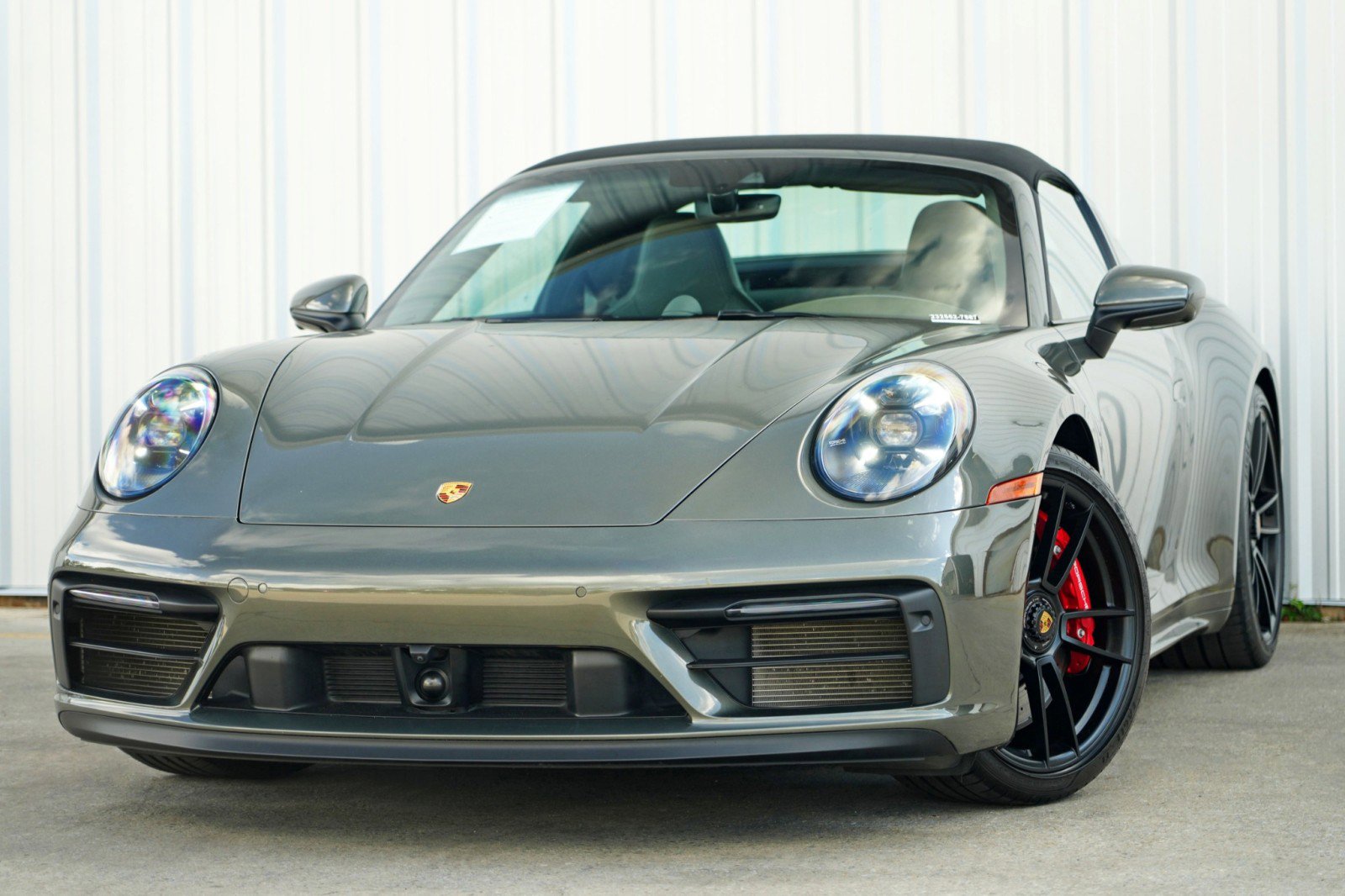 Used 2022 Porsche 911 Targa 4 GTS image 3
