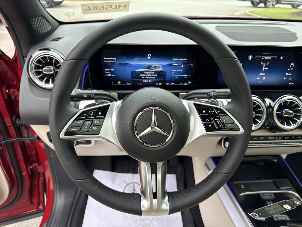 New 2025 Mercedes-Benz GLB 250 image 25