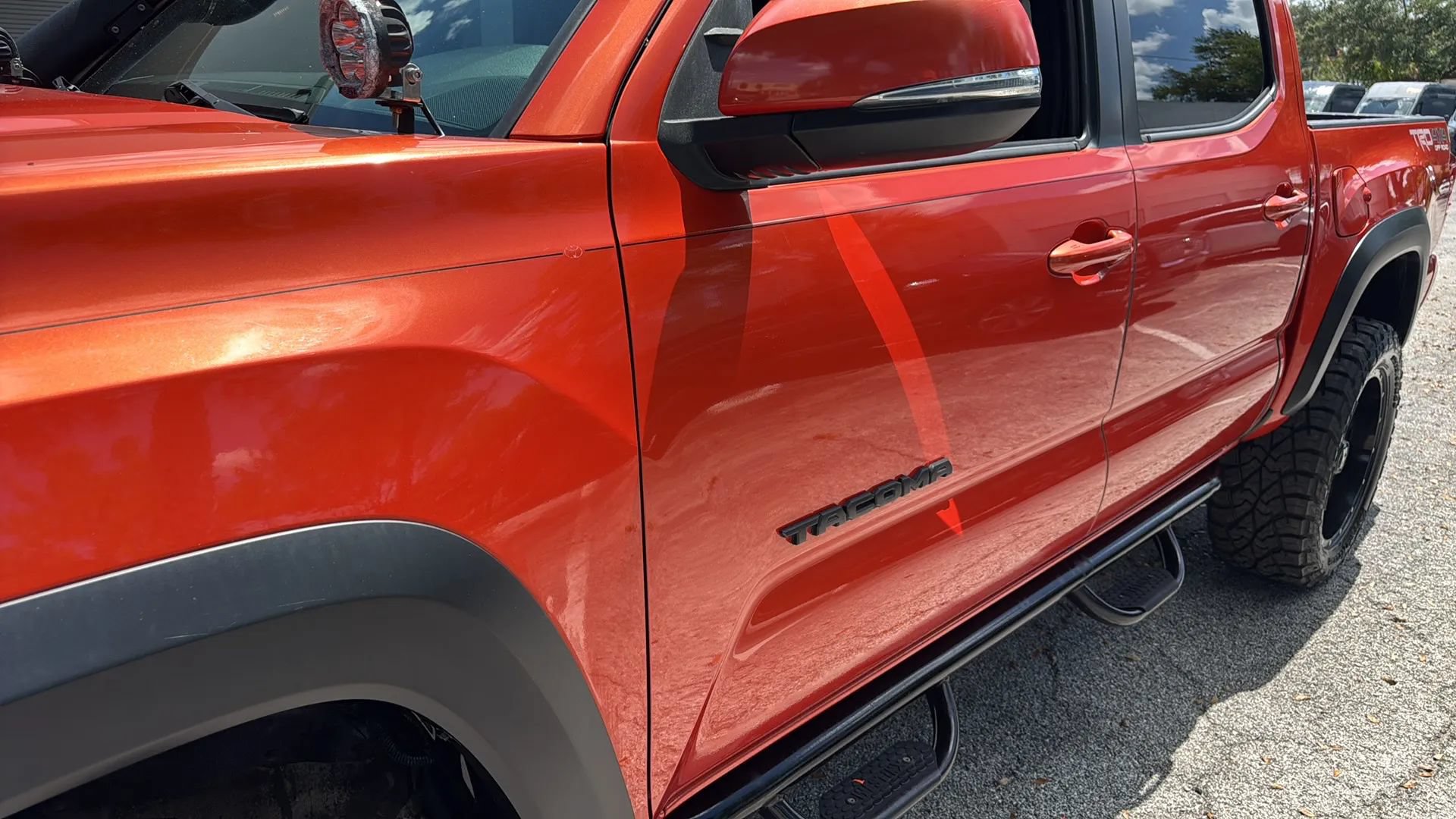 Used 2017 Toyota Tacoma TRD Off-Road w/ Premium & Technology Package AWD/4WD image 41