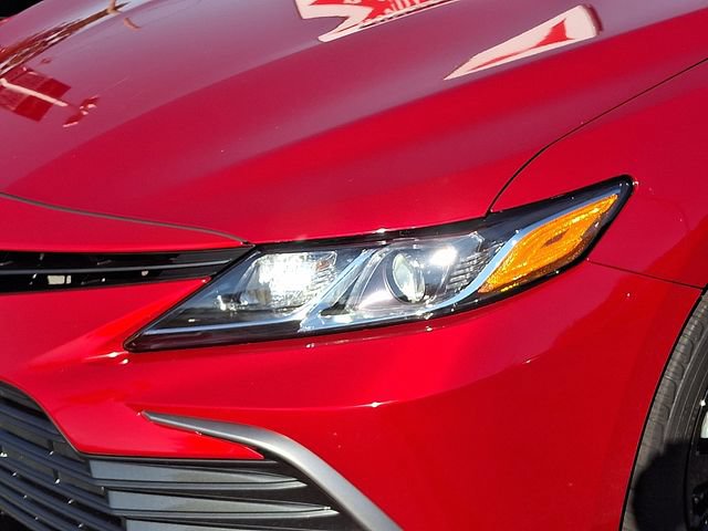 Used 2024 Toyota Camry LE FWD image 9