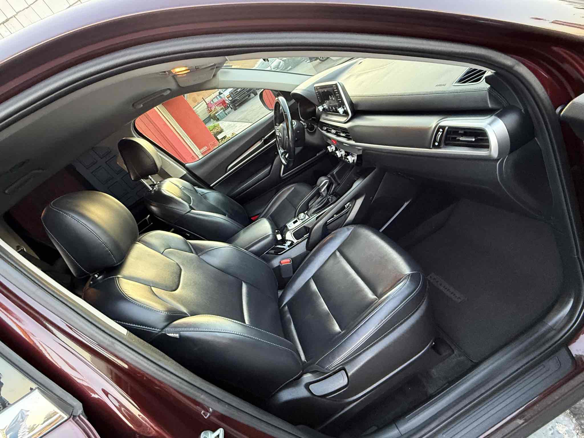 Used 2020 Kia Telluride LX image 16