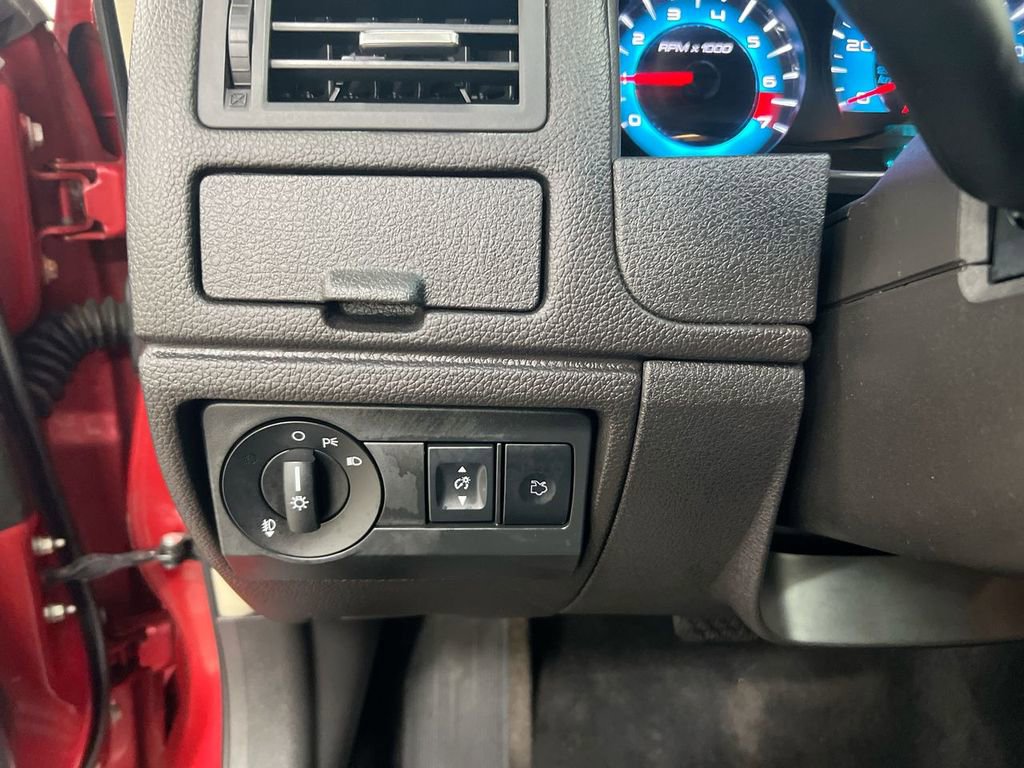 Used 2010 Ford Fusion SE FWD image 17