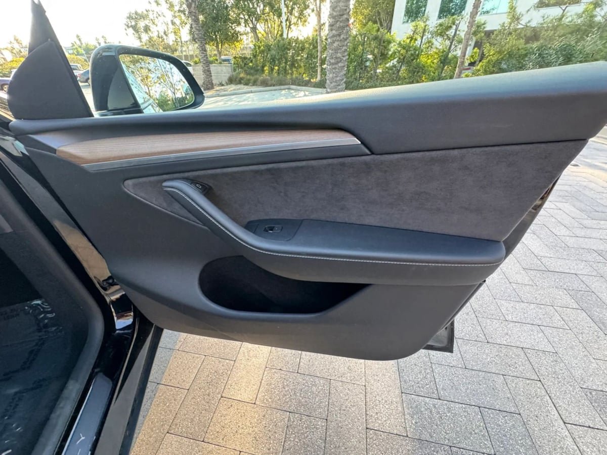 Used 2023 Tesla Model Y Long Range AWD/4WD image 34