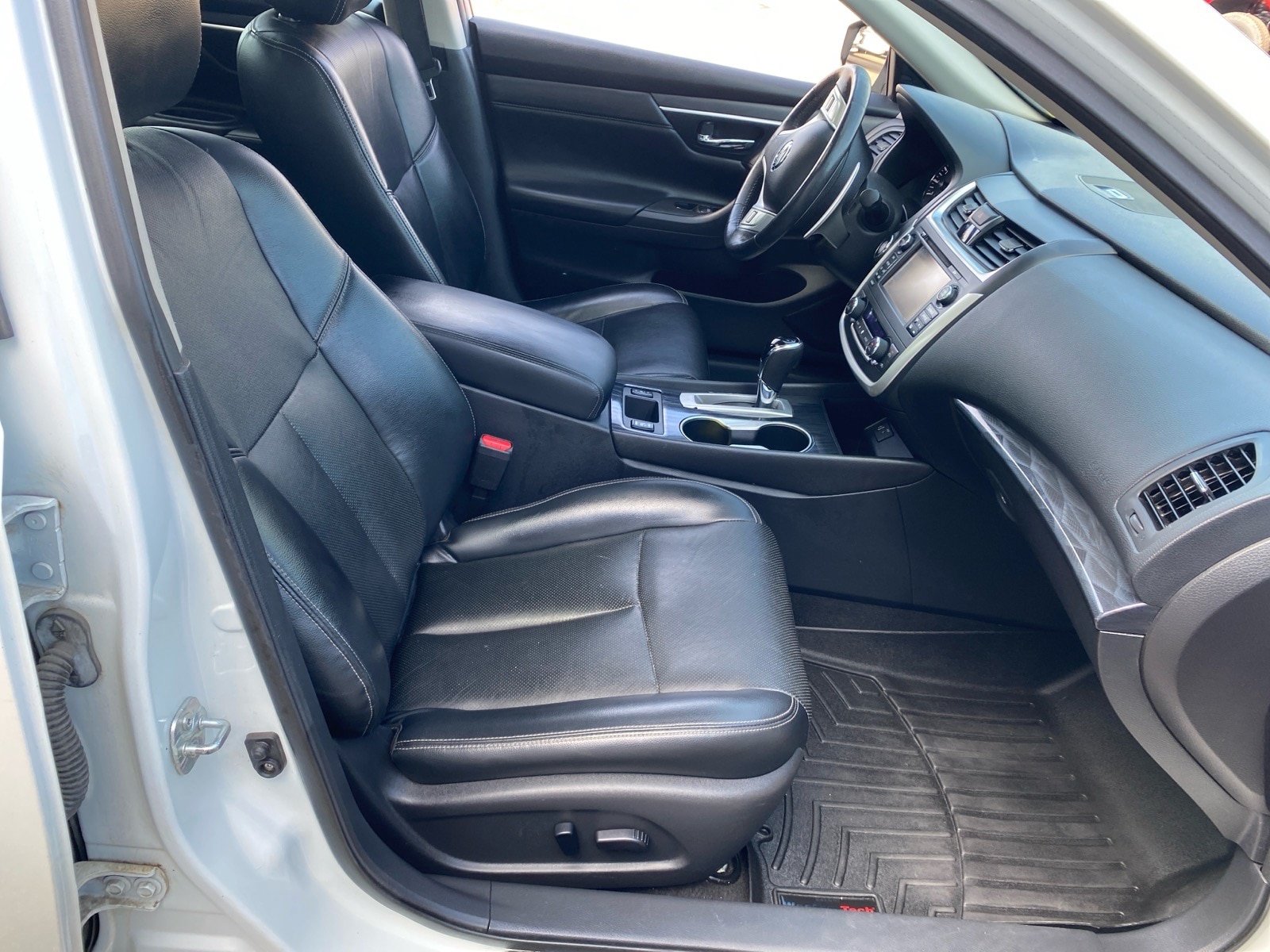 Used 2016 Nissan Altima 3.5 SL FWD image 27
